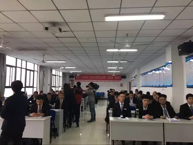 網(wǎng)約車(chē)駕駛員從業(yè)資格考試現(xiàn)場(chǎng)圖片